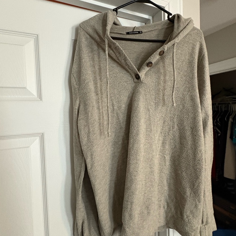 Pink Clover Tan Sweater